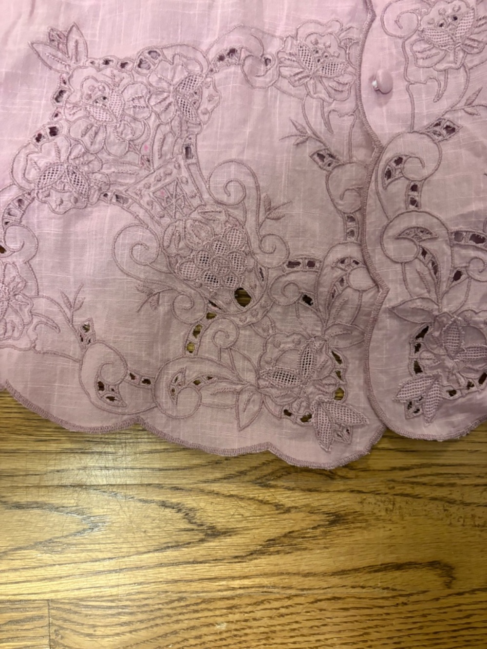 By Anthropologie Lavender Cutwork Embroidered Blouse M - Picture 5 of 9